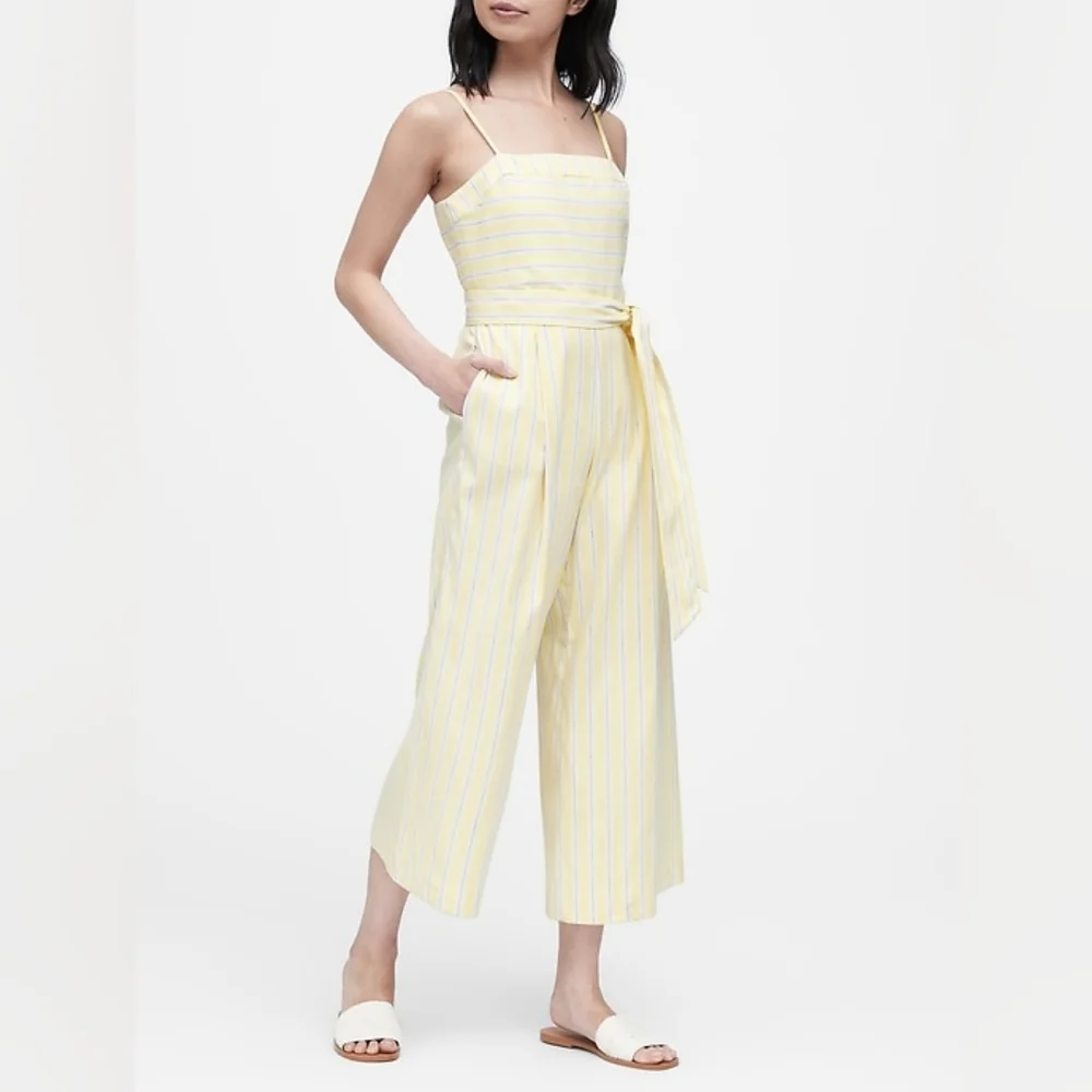 Banana republic Butter Yellow‎ Stripe Jumpsuit Linen blend Size 4 Lightweight